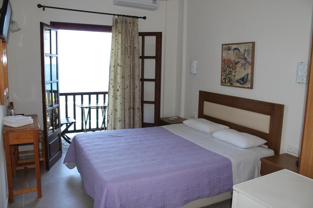 To Mpalkoni Hotel Horeftó Szoba fotó