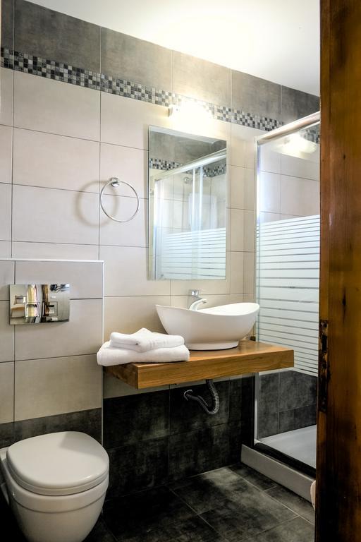 To Mpalkoni Hotel Horeftó Kültér fotó